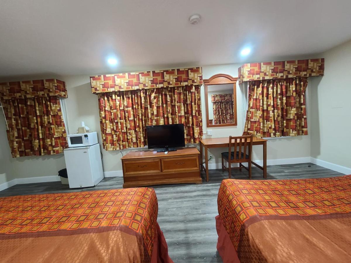 Majestic Inn&Suites Klamath Falls Zewnętrze zdjęcie
