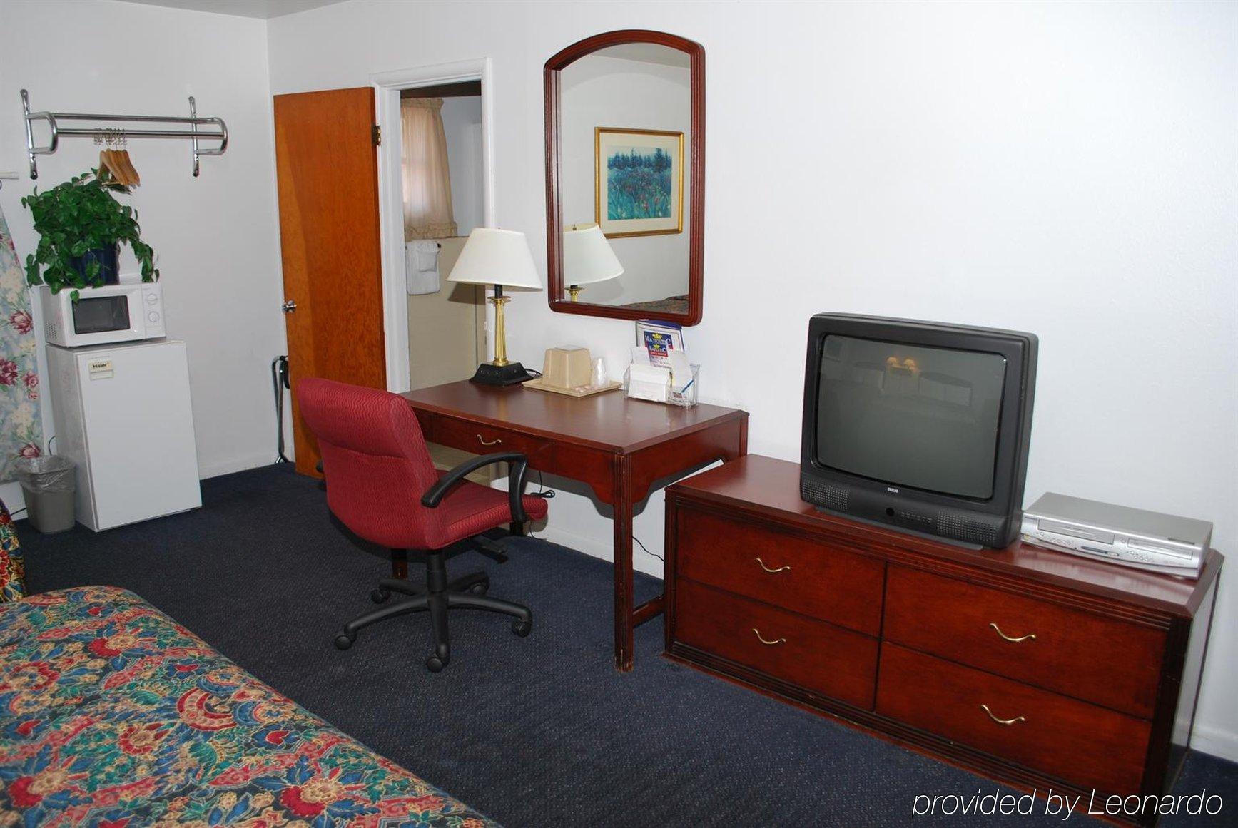 Majestic Inn&Suites Klamath Falls Pokój zdjęcie