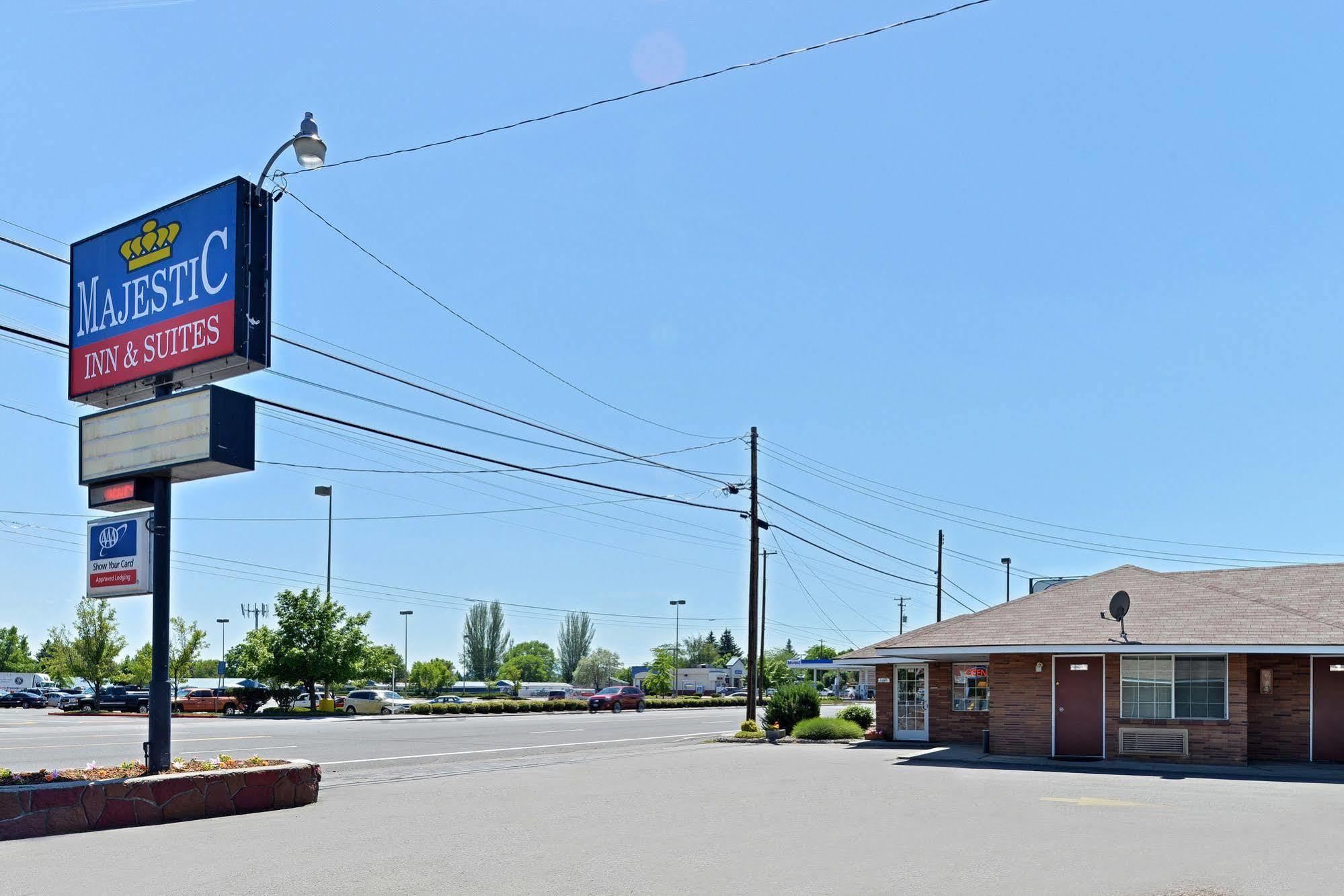 Majestic Inn&Suites Klamath Falls Zewnętrze zdjęcie